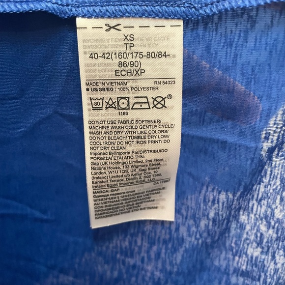 Gap fit workout top - Picture 4 of 4